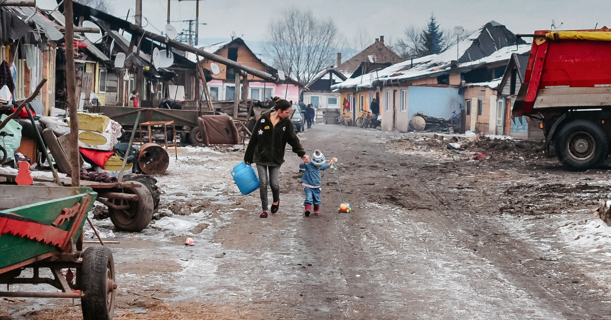 Több évtizedes munka kapujában